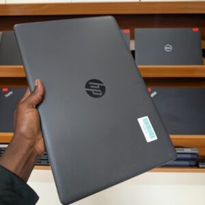 Laptop HP 250 G7