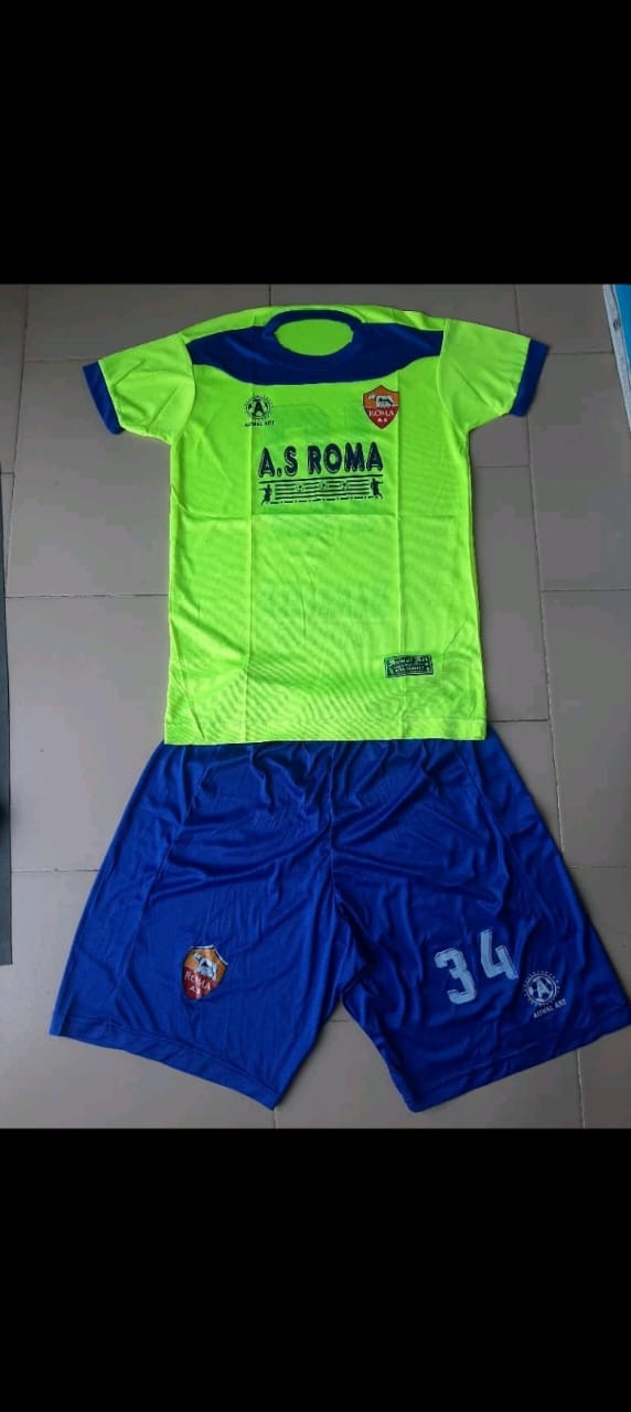 Short sleeve shirt with short - Image 4