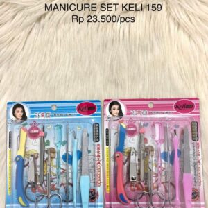 MANICURE SET
