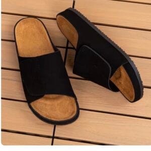 Men Classic Luxe Cross-Strap Slides
